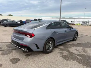 Kia K5 2021 LXS 4p Sedan