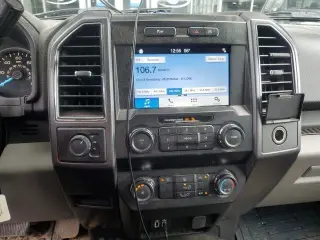 Ford F-150 2019 4x4 XLT 4dr SuperCrew 5.5 ft. SB