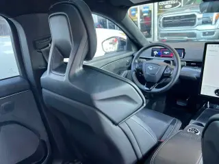 Ford Mustang Mach-E 2022 AWD GT 4p SUV