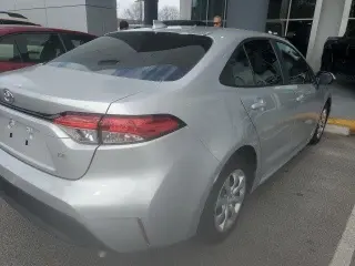 Toyota Corolla 2025 SE 4p Sedan