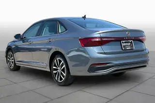 Volkswagen Jetta 2025 SE 4p Sedan
