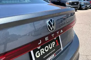 Volkswagen Jetta 2025 SE 4p Sedan