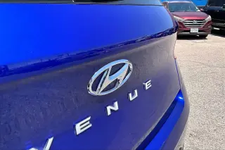 Hyundai VENUE 2024 SEL 4dr Crossover