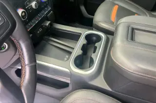 GMC Sierra 1500 2019 4x4 AT4 4p. Cabina Tripla Standard