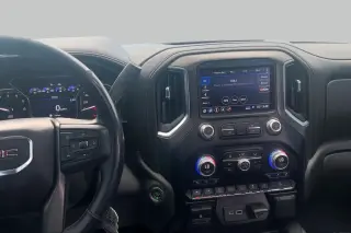 GMC Sierra 1500 2019 4x4 AT4 4p. Cabina Tripla Standard