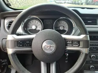 Ford Mustang 2010 GT Premium 2p Fastback