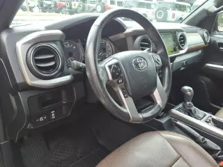 Toyota Tacoma 2016 4x4 Limited 4p Doble Cabina 5.0 ft CB