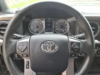 Toyota Tacoma 2016 4x4 Limited 4p Doble Cabina 5.0 ft CB