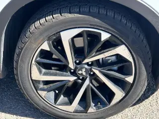 Mitsubishi Outlander PHEV 2023 AWD SEL 4p SUV