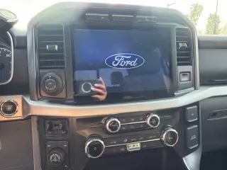 Ford F-150 2022 4x4 XLT 4p SuperCrew 5.5 ft. SB