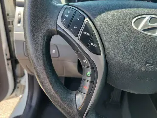 Hyundai ELANTRA 2015 SE 4p Sed 6M
