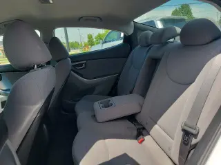 Hyundai ELANTRA 2015 SE 4p Sed 6M