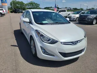 Hyundai ELANTRA 2015 SE 4p Sed 6M