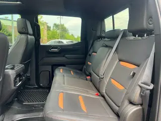 GMC Sierra 1500 2022 4x4 AT4 4p Cabina Tripla 6.6 ft. SB