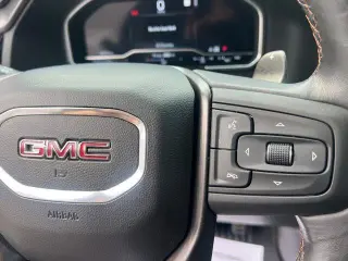 GMC Sierra 1500 2022 4x4 AT4 4p Cabina Tripla 6.6 ft. SB