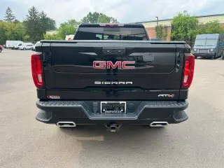 GMC Sierra 1500 2022 4x4 AT4 4p Cabina Tripla 6.6 ft. SB