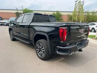 GMC Sierra 1500 2022 4x4 AT4 4p Cabina Tripla 6.6 ft. SB