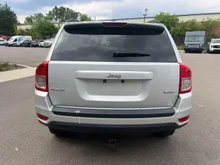 Jeep Compass 2011 4x4 Sport 4p SUV