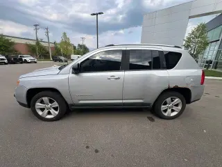 Jeep Compass 2011 4x4 Sport 4p SUV