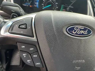 Ford Edge 2017 AWD SEL 4dr Crossover