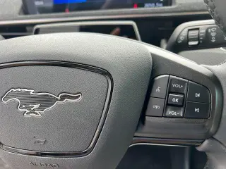 Ford Mustang Mach-E 2023 AWD Premium 4p SUV