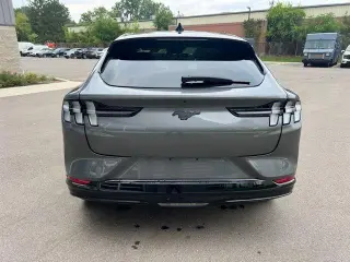Ford Mustang Mach-E 2023 AWD Premium 4p SUV