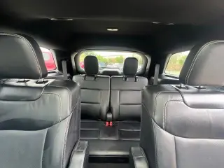 Ford Explorer 2023 AWD ST 4p SUV