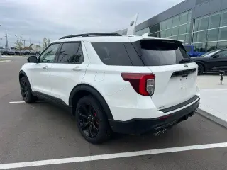 Ford Explorer 2023 AWD ST 4p SUV