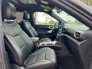 Ford Explorer 2024 AWD ST 4dr SUV