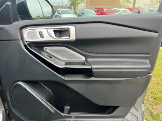Ford Explorer 2024 AWD ST 4dr SUV