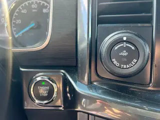 Ford F-150 2021 4x4 XLT 4p SuperCrew 5.5 ft. SB