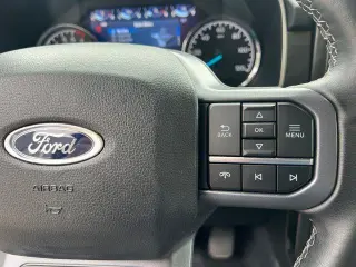Ford F-150 2023 4x4 XLT 4p SuperCrew 5.5 ft. SB