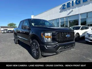 Ford F-150 2023 4x4 XL 4dr SuperCrew 5.5 ft. SB