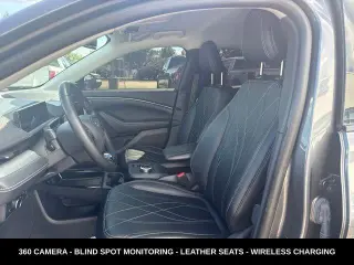 Ford Mustang Mach-E 2023 AWD Select 4dr SUV