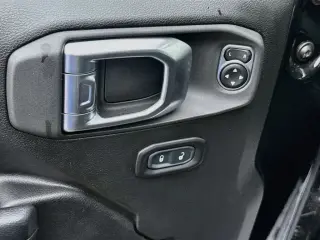 Jeep Wrangler 2023 4x4 Willys 4xe 4p SUV