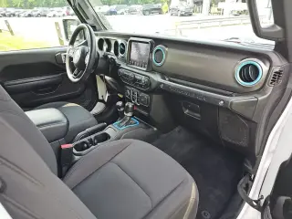 Jeep Wrangler 2023 4x4 Willys 4xe 4p SUV