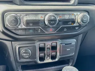 Jeep Wrangler Unlimited 2022 4x4 Sahara 4xe 4p SUV