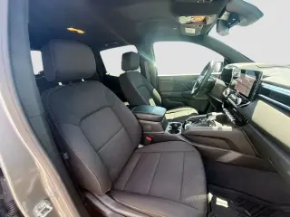GMC Canyon 2023 4x4 Elevation 4p Cabina Completa 5 pies de BA