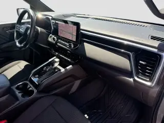 GMC Canyon 2023 4x4 Elevation 4p Cabina Completa 5 pies de BA