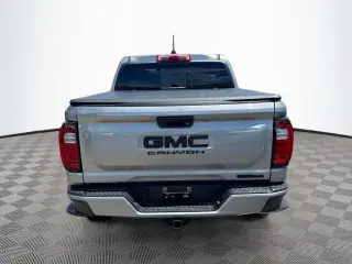 GMC Canyon 2023 4x4 Elevation 4p Cabina Completa 5 pies de BA