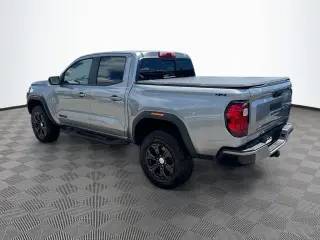 GMC Canyon 2023 4x4 Elevation 4p Cabina Completa 5 pies de BA