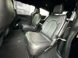 Chrysler Pacifica 2025 Select 4p Minivan