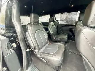 Chrysler Pacifica 2025 Select 4p Minivan