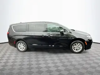 Chrysler Pacifica 2025 Select 4p Minivan