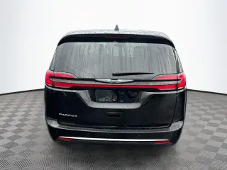 Chrysler Pacifica 2025 Select 4p Minivan