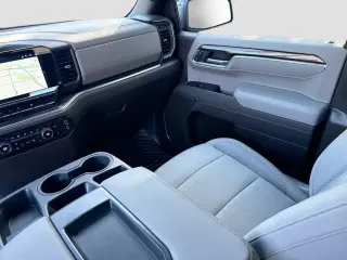 Chevrolet Silverado 1500 2026 4x4 RST 4p Camión Cabina Completa 6.6 pies SB