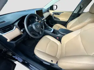 Toyota RAV4 2025 LE 4dr SUV