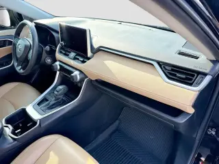 Toyota RAV4 2025 LE 4dr SUV