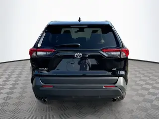 Toyota RAV4 2025 LE 4dr SUV