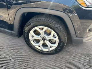 Jeep Compass 2025 4x4 Sport 4p SUV